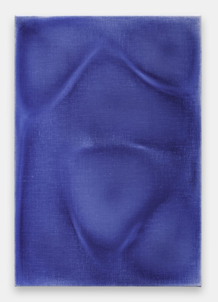 Oliver Beers Werk Resonance Painting (Venus as a Boy), 2022, Pigment on canvas, 50 x 35 cm