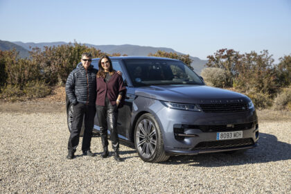 OOOM-Verlegerin Christina Zappella-Kindel mit James Bond-Stuntman Mark Higgins