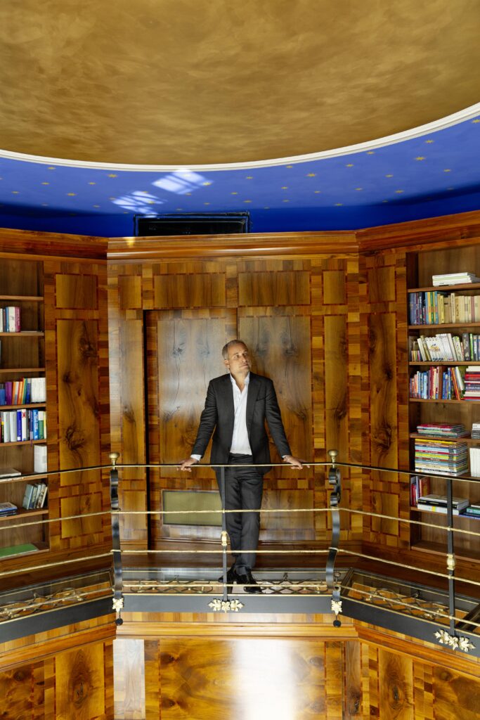 Auf mehreren Etagen: Max Schlereths Bibliothek in München