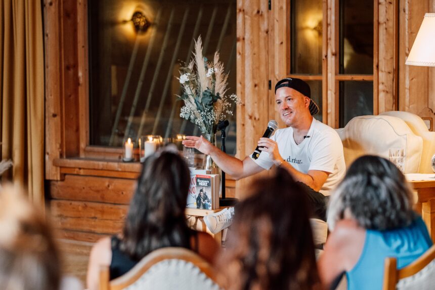 Bestsellerautor Lars Amend eröffnete das Lebensfreude- Festival beim Stanglwirt.