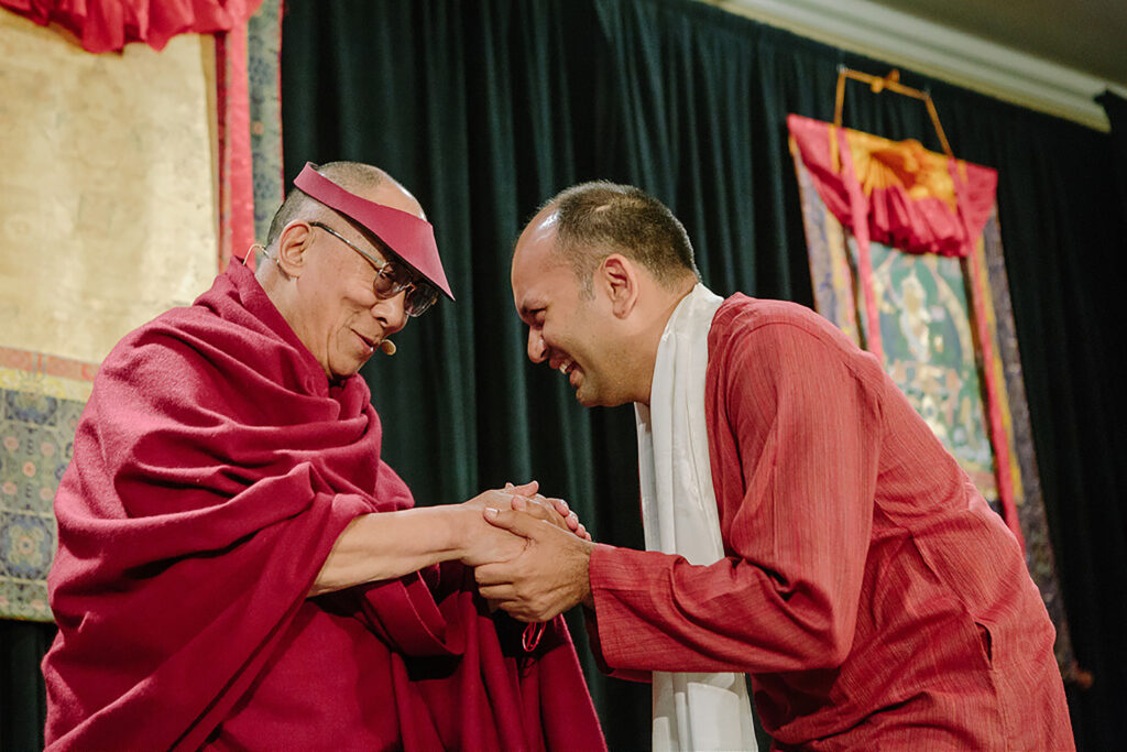 Nipun Mehta mit dem Dalai Lama