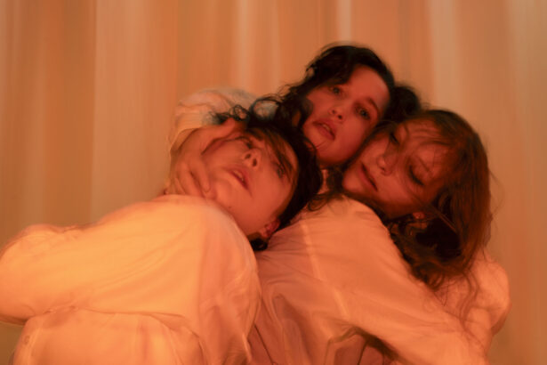 Luna Project: Anne-Sophie Delmas (M.), Jo Bertl und Amina Mostageer (Foto: Elena Bieda)