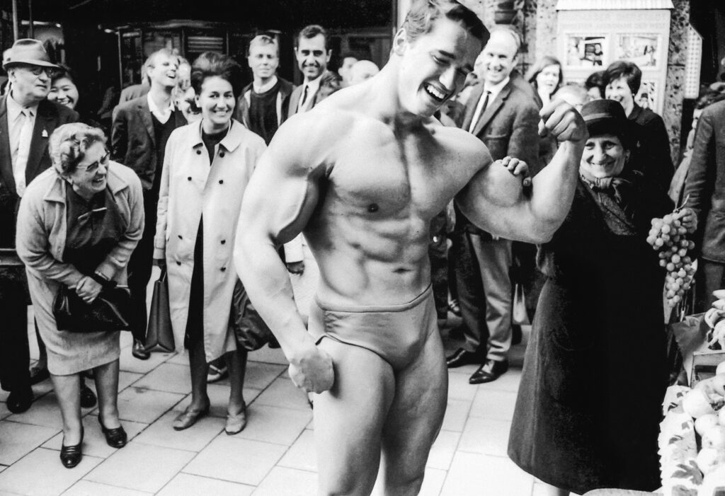 Arnold Schwarzenegger, München, 1967 (Foto: Rolf Hayo/TASCHEN)